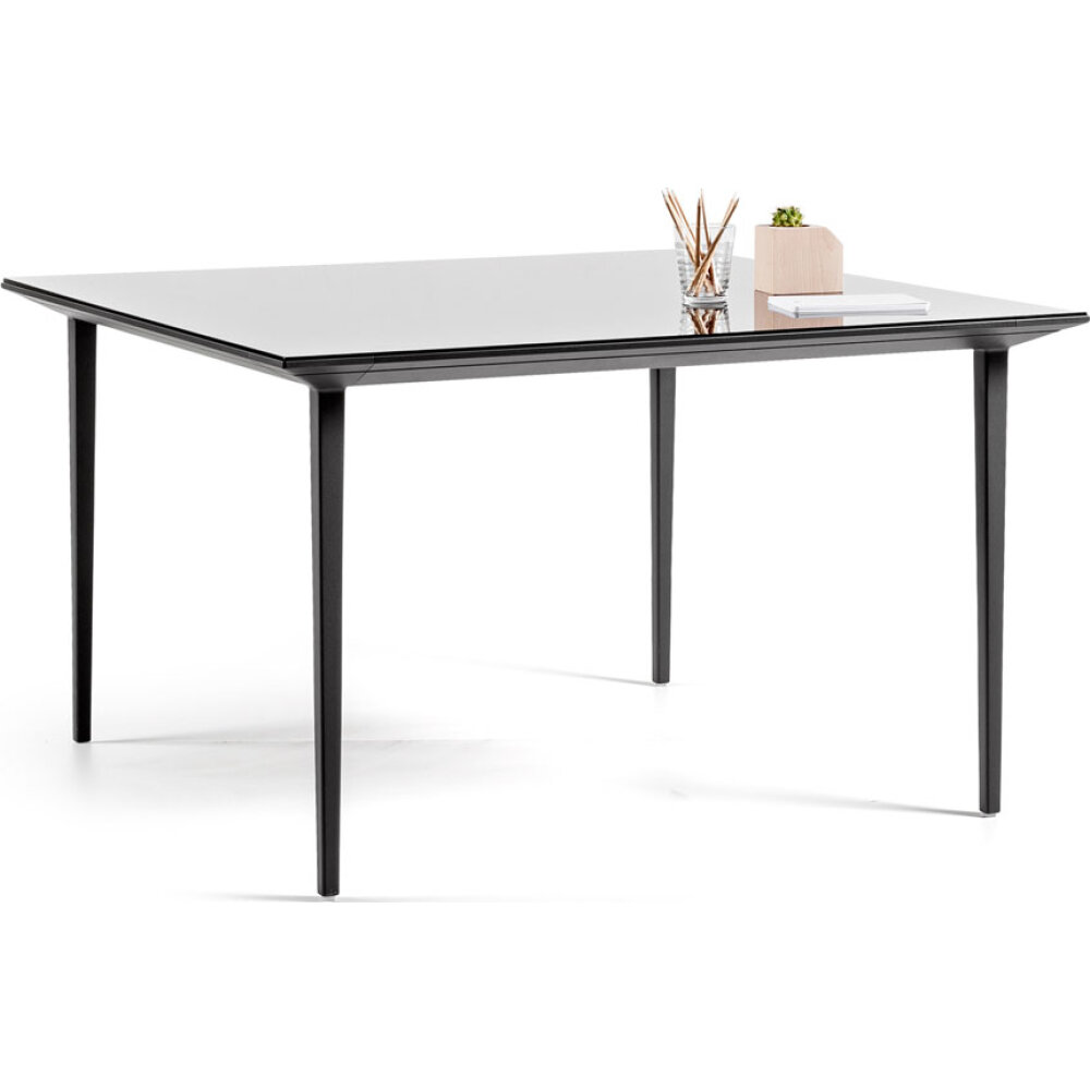 Longo table