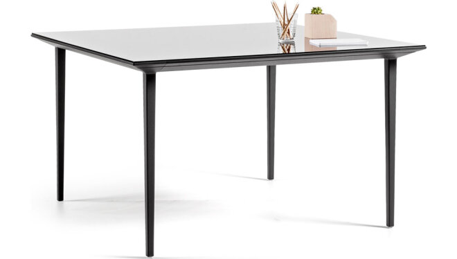 Longo table