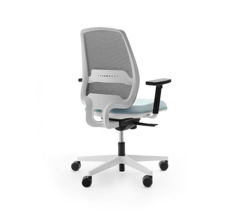 momo-swivel-chair-68.jpeg