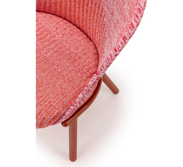haworth-cardigan-lounge-red-closeup-01.jpg