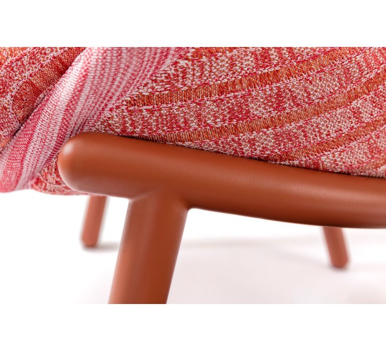 haworth-cardigan-lounge-red-closeup-12.jpg