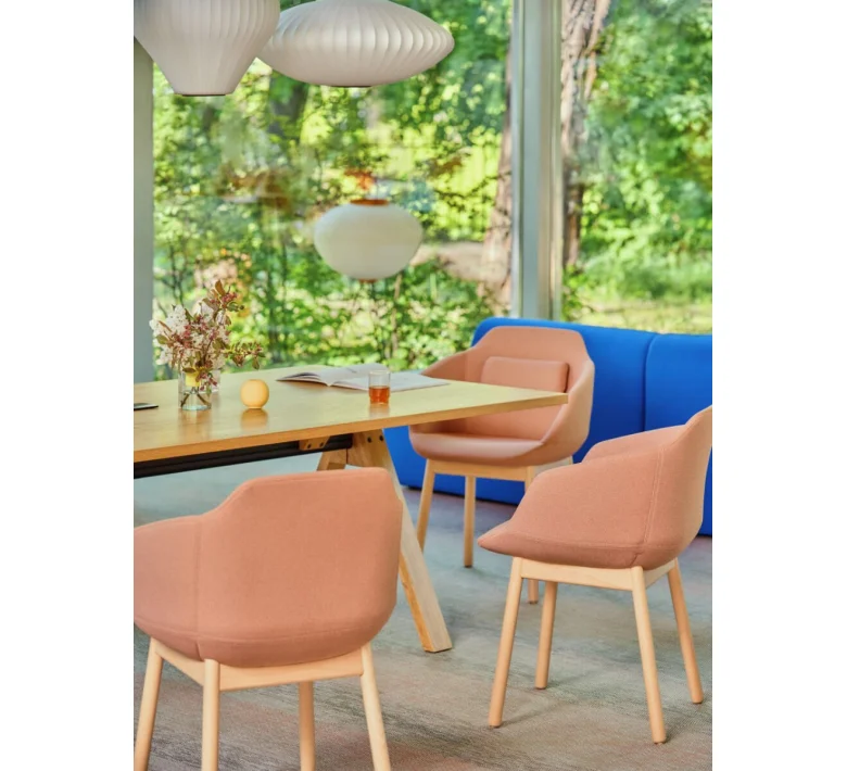seating_ultra_chair_mdd_mc01_natural_beech_3.jpg