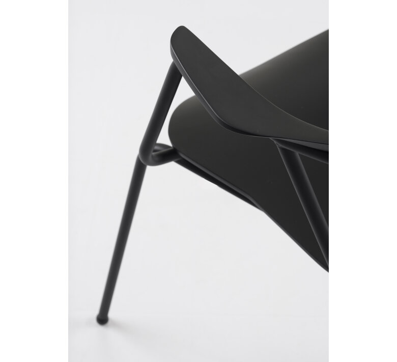 piun-chair-gallery-2.jpg