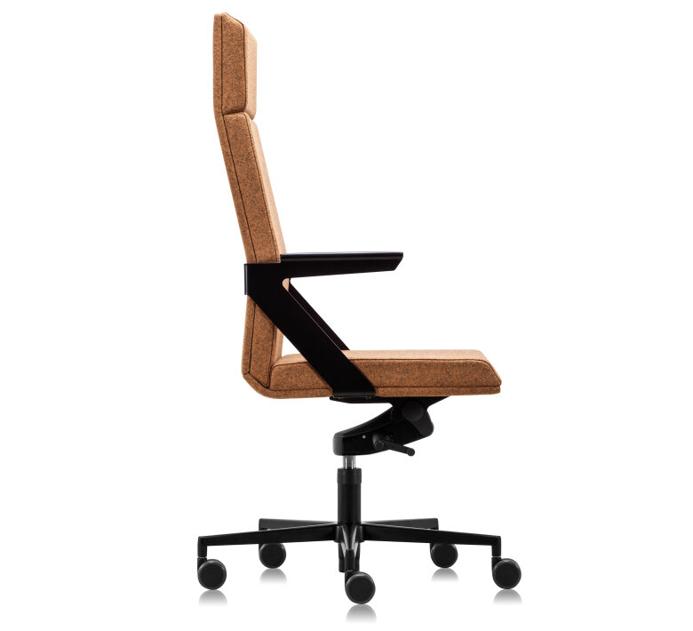 vank-fil-3-swivel-chair.jpg