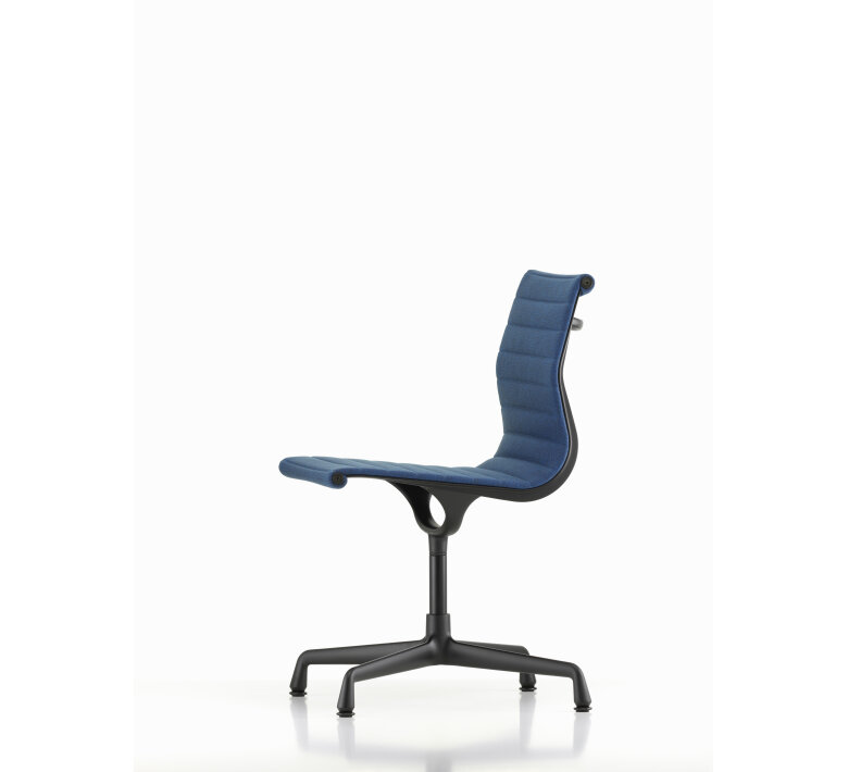 2676149-aluminium-chair-ea-101-master.jpg