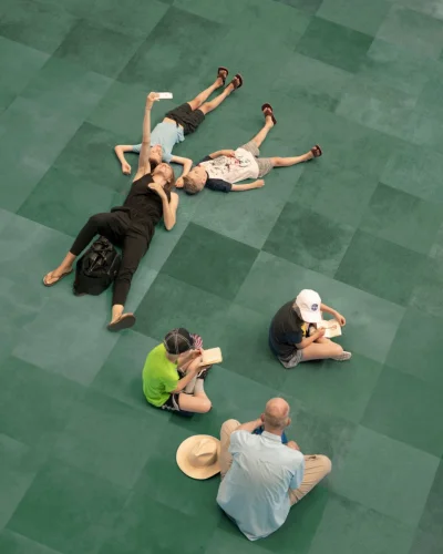 Nowa paleta możliwości: Dye Lab i Understated Neutrals od Shaw Contract