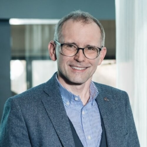 Managing Director Gorzów Wlkp.
marek.rzezniczek@hoof.pl
+48 601 718 574