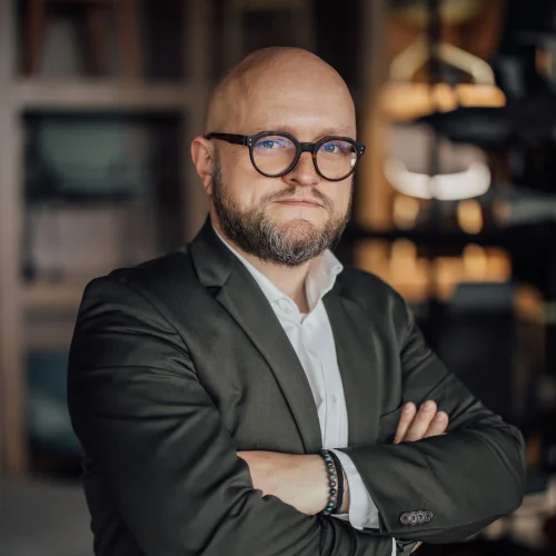 Managing Director

michal.nowak@hoof.pl